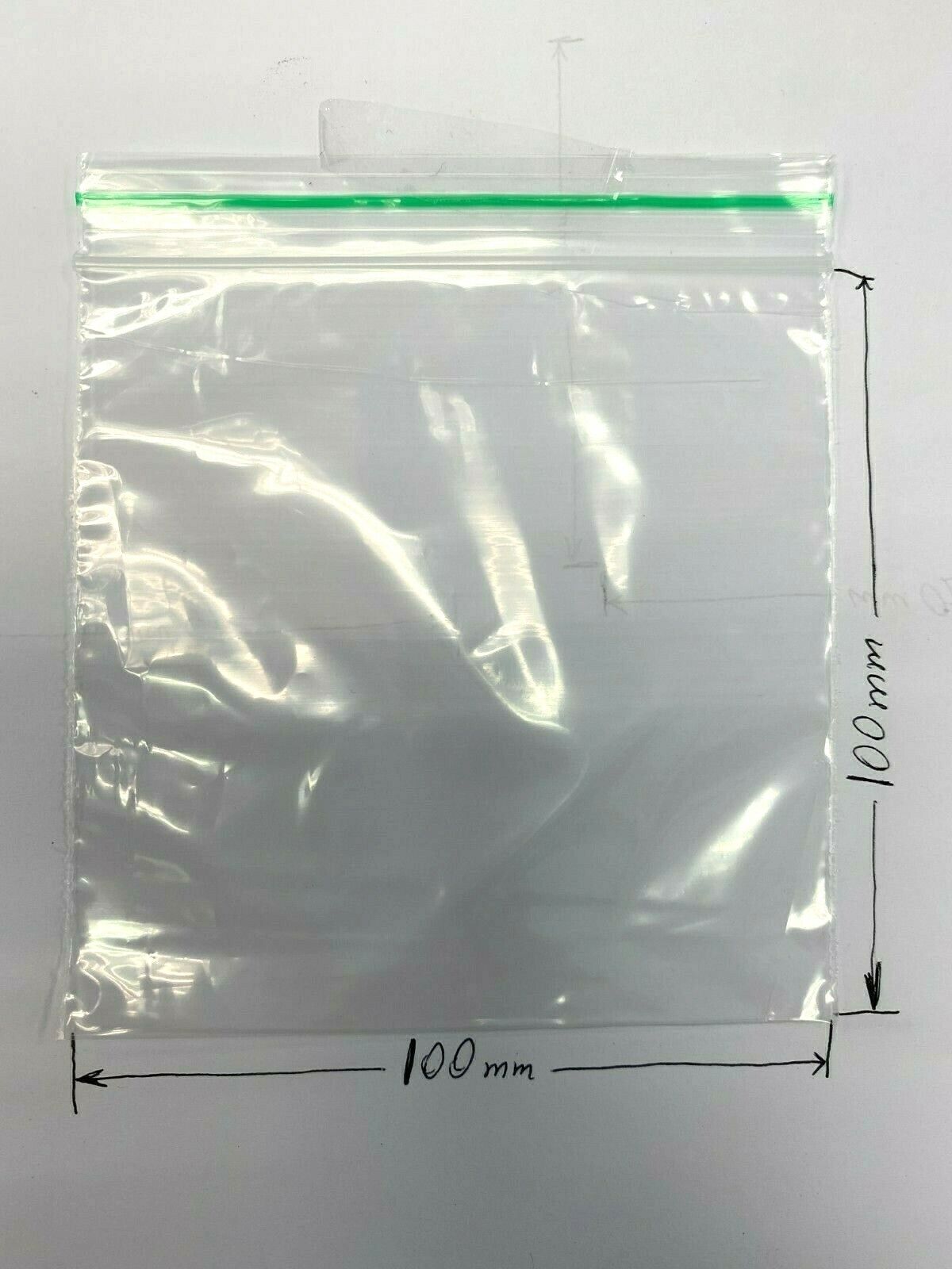 300 x Small Plastic Ziplock Bags – Resealable, Smell-Proof Baggies for Crafts, Jewelry, and Herbs Storage